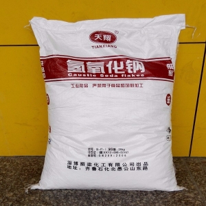 片堿（氫氧化鈉/NaOH）——火堿，苛性